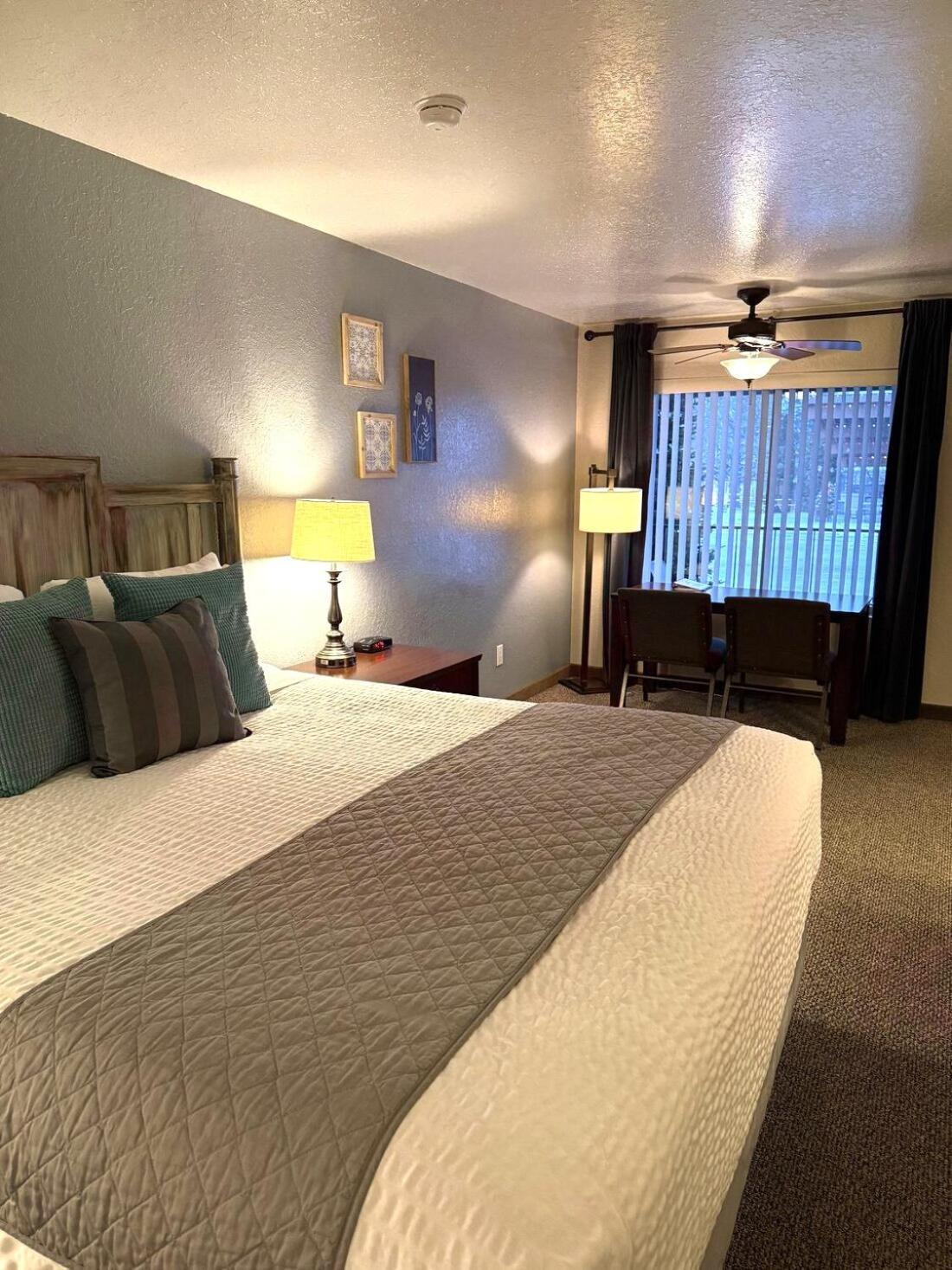 Mountain View Lodge Chelan Rum bild